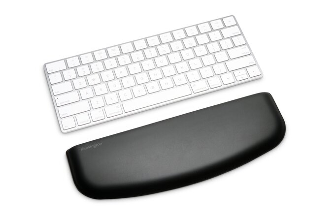Kensington ErgoSoft™ Wrist Rest for Slim, Compact Keyboards [3]