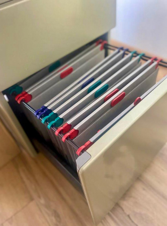 Dosar suspendabil, gheare retractabile din plastic color, din carton gri, Elba Varo [2]