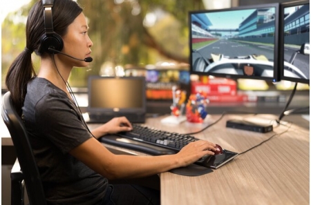 Kensington® ErgoSoft™ Wrist Rest for Mechanical & Gaming Keyboards [4]