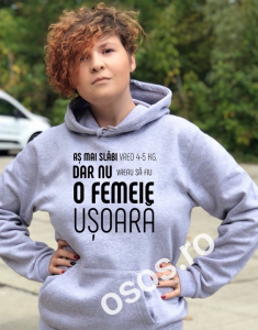 Hanorace cu gluga personalizate - Hanorac personalizat damă - Nu vreau să fiu o femeie uşoară