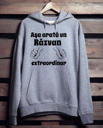 Hanorace cu gluga personalizate - HANORAC PERSONALIZAT PENTRU BARBATI - Asa arata un Razvan extraordianar