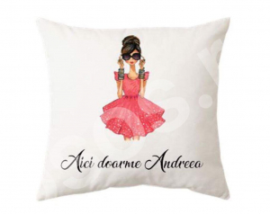Perne personalizate - Pernă - Aici doarme...