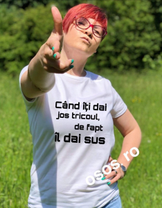 Tricouri personalizate damă - Tricou dama - Cand iti dai tricoul jos, de fapt il dai sus
