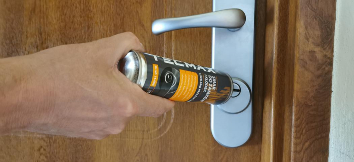 Lubrifiant pentru incuietori si lacate - spray 100 ml [5]