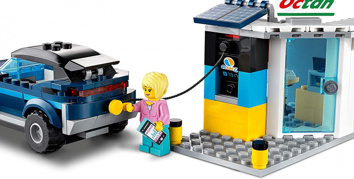 LEGO CITY STATIE DE SERVICE 60257 [5]