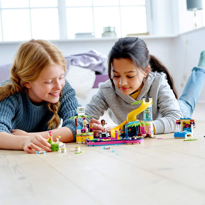 LEGO FRIENDS PETRECEREA LA PISCINA A ANDREEI 41374 [3]