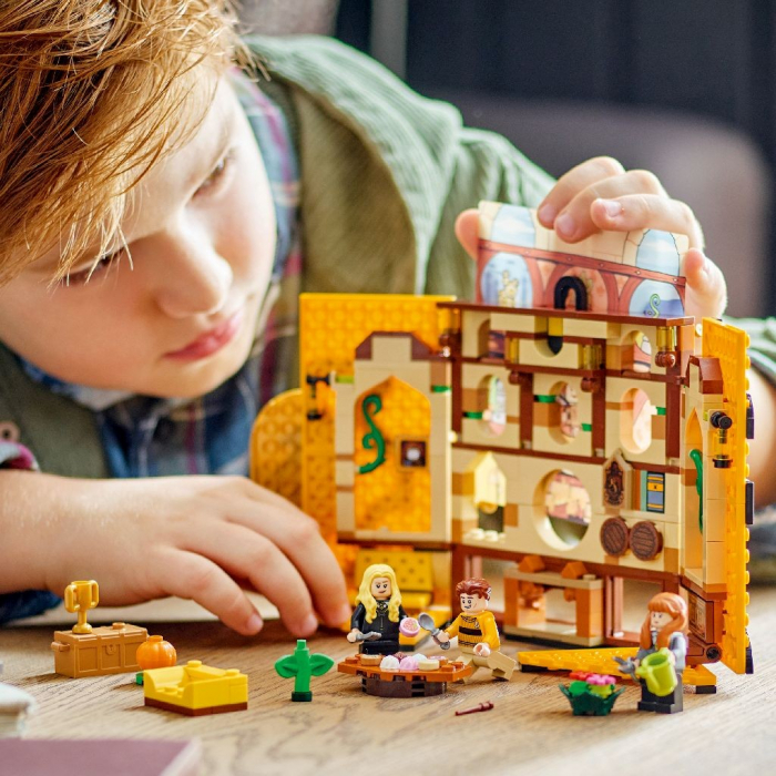 LEGO HARRY POTTER BANNERUL CASEI HUFFLEPUFF 76412 [3]
