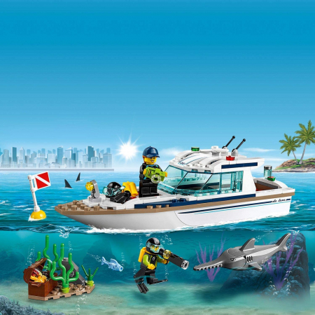 LEGO CITY IAHT PENTRU SCUFUNDARI 60221 [6]