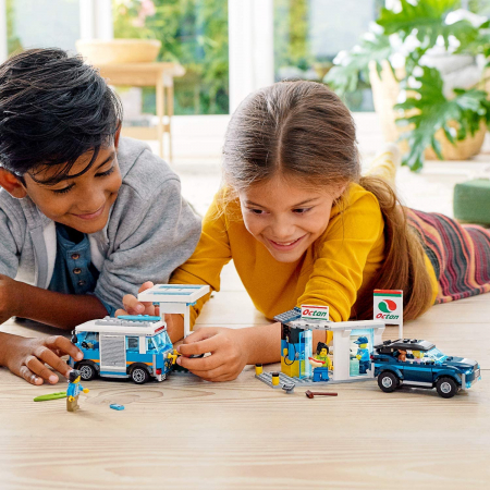LEGO CITY STATIE DE SERVICE 60257 [2]
