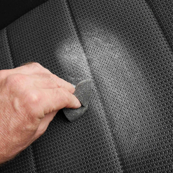 Colourlock_Alcantara_and_Fabric_Cleaner_solutie_curatare_alcantara_si_textil [3]