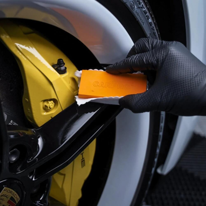 CarPro_DLUX_protectie_ceramica_plastic_si_jante [3]