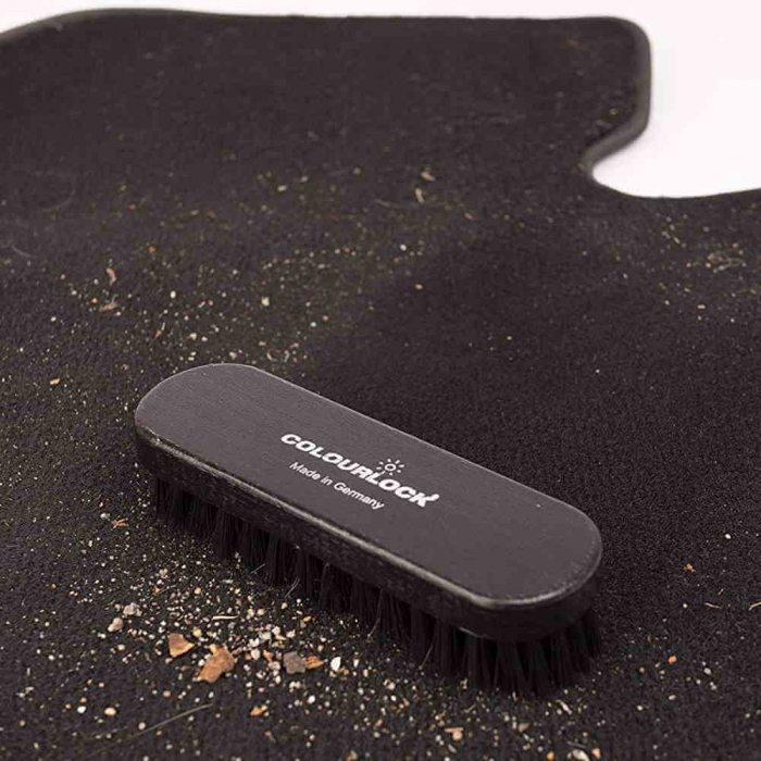 Colourlock_Leather_Brush_Large_Black_perie_curatare_piele_neagra_944326 [3]