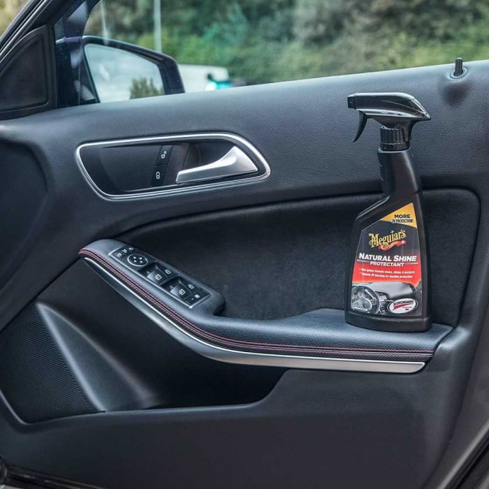 G4116_Meguiars_Natural_Shine_Protectant_Dressing_plastic_interior_473ml [2]