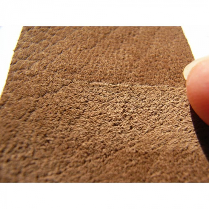 121514_Colourlock_Nubuck_Sponge_burete_curatare_piele [2]