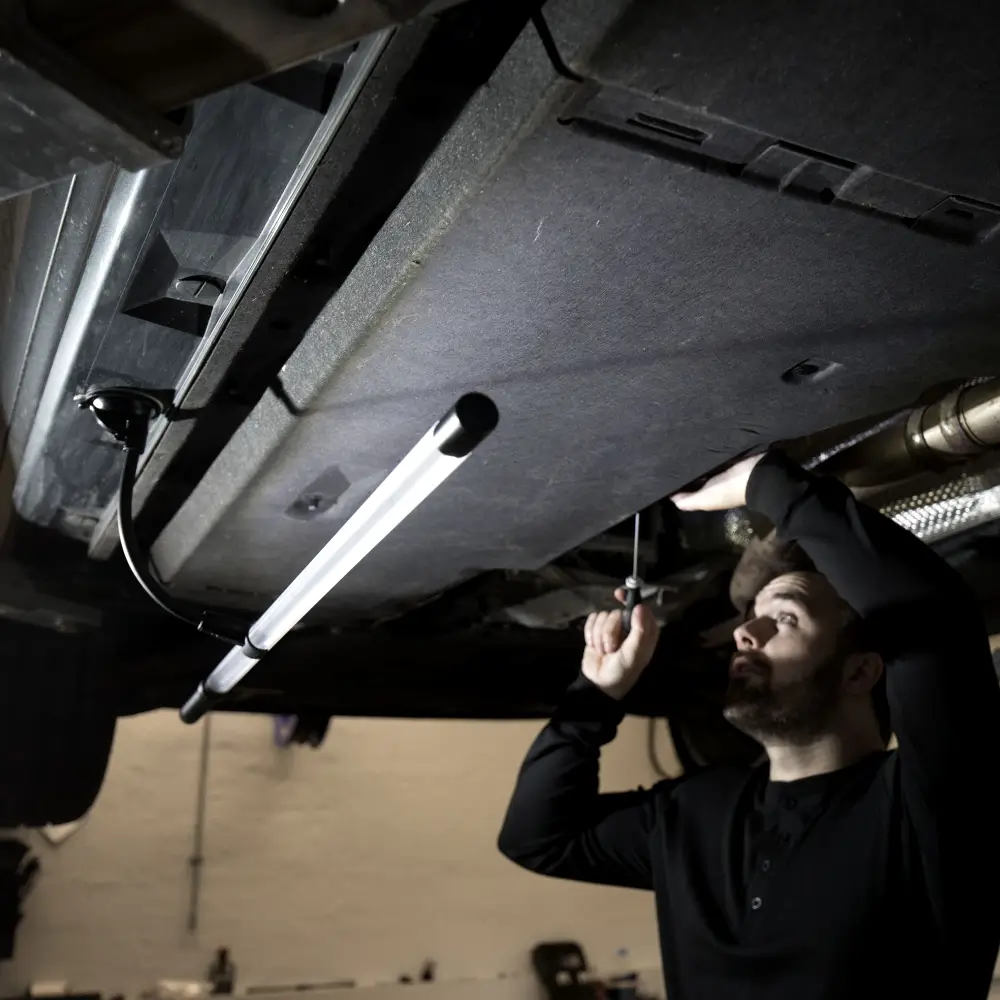 03.5240_Scangrip_Bonnet_CR_lampa_led_reincarcabila_compartiment_motor_si_interioare_1000_lumeni [5]