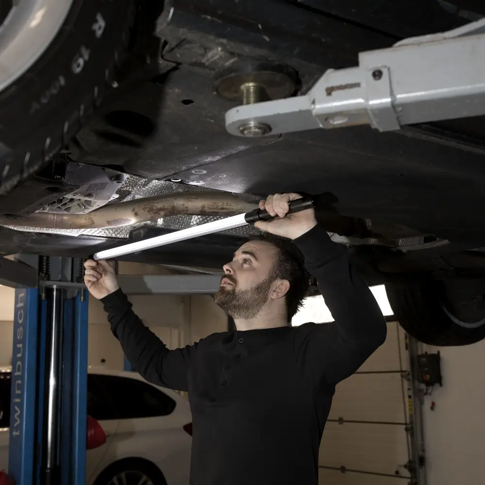 03.5240_Scangrip_Bonnet_CR_lampa_led_reincarcabila_compartiment_motor_si_interioare_1000_lumeni [6]