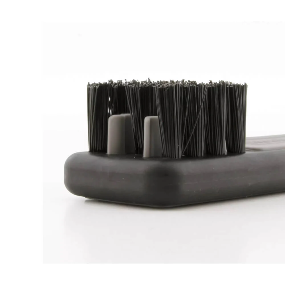 CW-PBK_chemicalWorkz_Pad_Brush_and_Knife_perie_curatare_bureti_si_blana_polish [1]