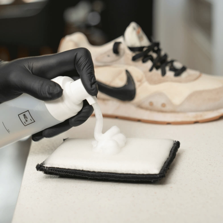 Colourlock_Sneaker_Cleaning_Kit_set_curatare_pantofi_sport [1]