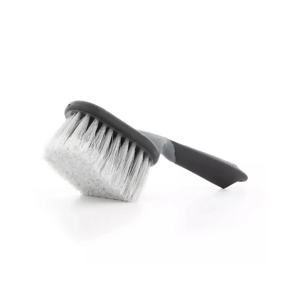 CW-UTB_chemicalWorkz_Ultimate_Tire_Brush_perie_anvelope [1]
