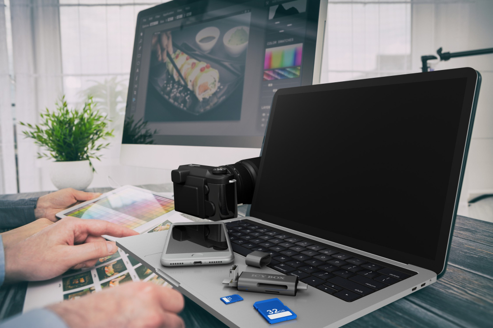 CARD Reader Icy Box interfata USB 2.0 ,  citeste/scrie: SD ,  microSD ,  adaptor USB Type-C&Micro-B ,  Cod Produs: IB-CR200-C [6]