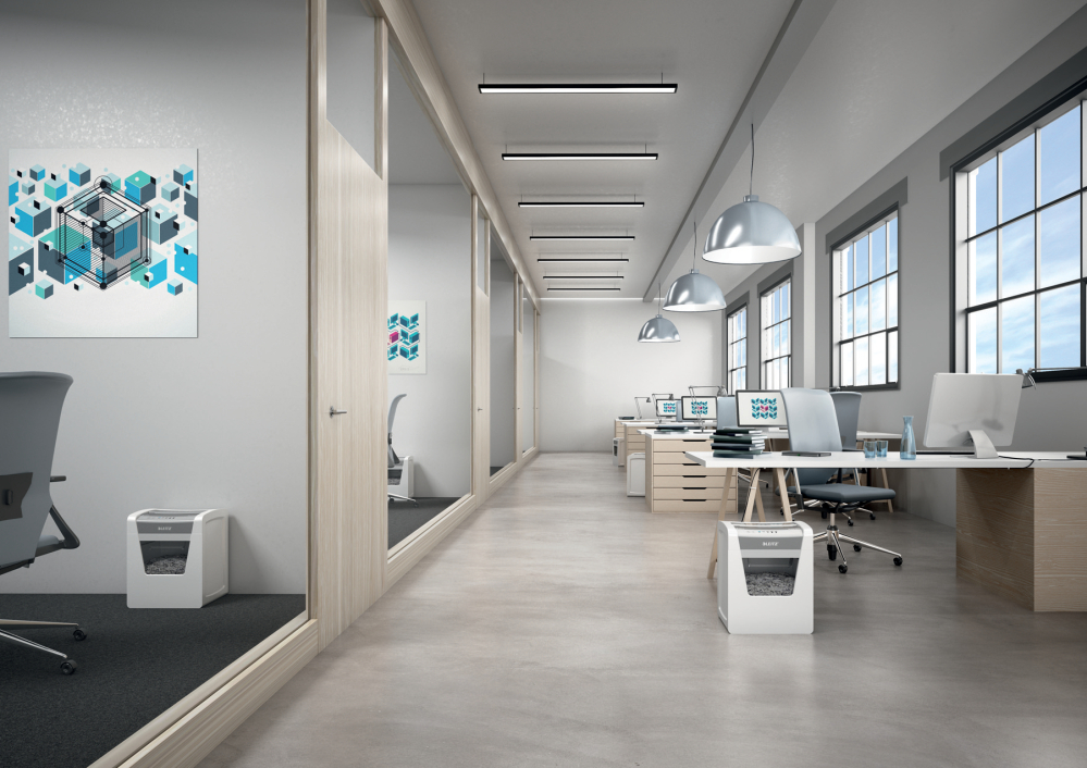Distrugator manual documente Leitz IQ Office ,  10 coli ,  P5 ,  micro-cut (tip particule) ,  cos 23 coli ,  alb ,  Leitz Cod Produs: 80020000 [9]