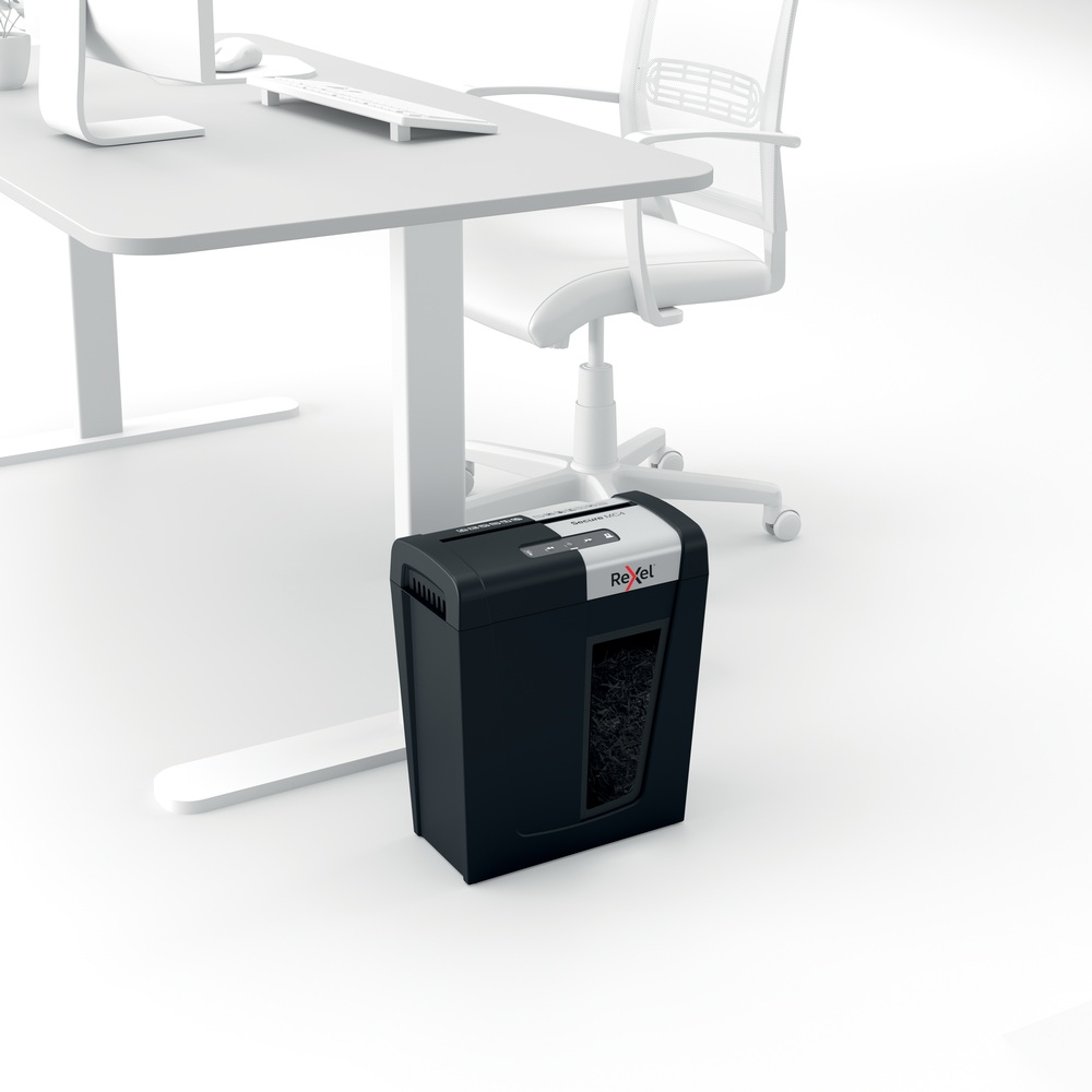 Distrugator manual documente Rexel SECURE MC4,  4 coli, P5, micro-cut (tip particule), cos  14 litri, negru-argintiu, Cod Produs: 2020129EU [10]