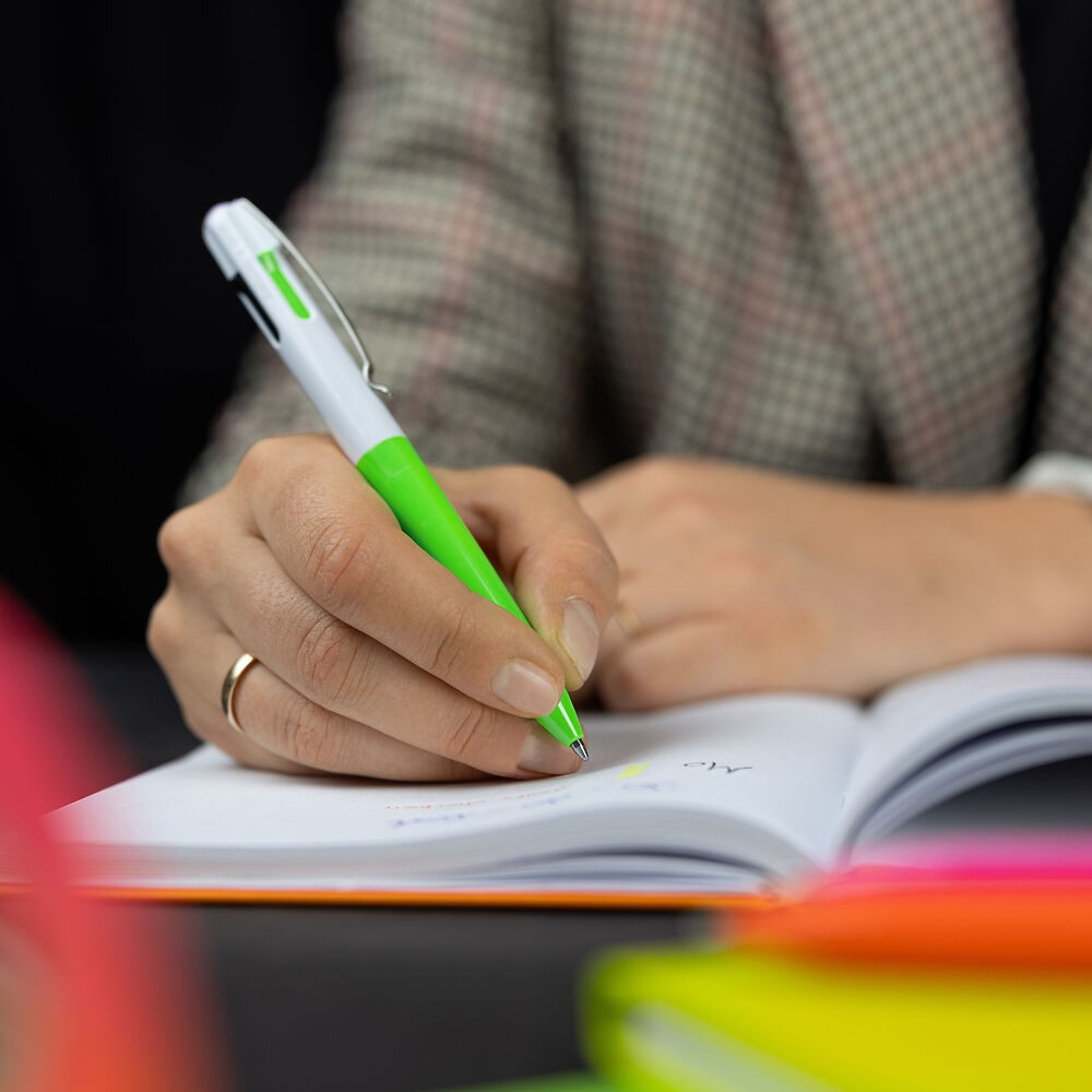 Pix Schneider TAKE 4 [4]