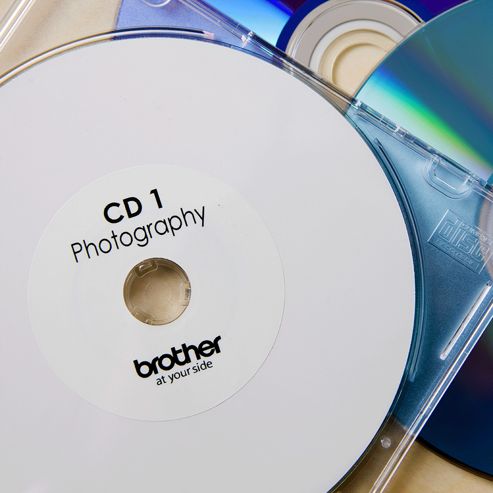 Rola de etichete originala Brother DK11207, 58mm diamentru, 100 etichete, etichete pentru CD/DVD [3]