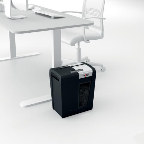 Distrugator manual documente Rexel SECURE MC6 ,  6 coli ,  P5 ,  micro-cut (tip particule) ,  cos 18 litri ,  negru-argintiu ,  Cod Produs: 2020130EU [9]