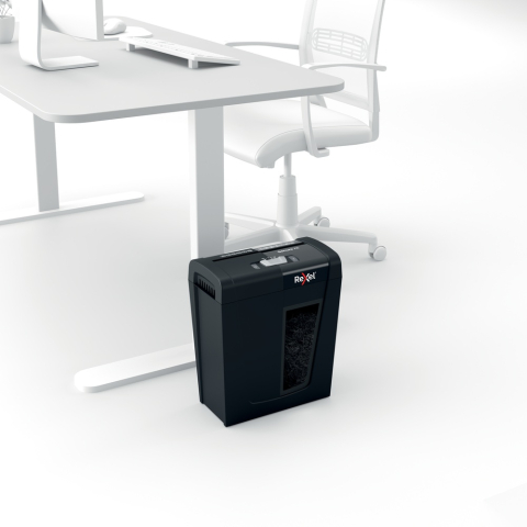 Distrugator manual documente Rexel SECURE X8 ,  8 coli ,  P4 ,  cross-cut (tip confeti) ,  cos 14 litri ,  negru ,  Cod Produs: 2020123EU [9]