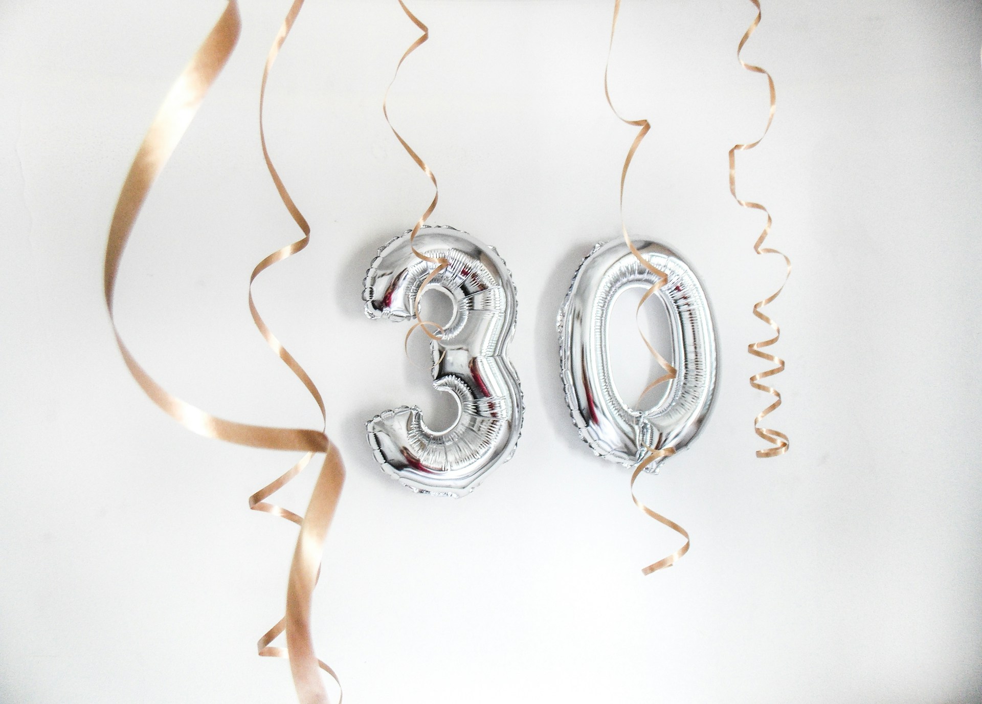 Cum sarbatorim elegant: Idei pentru o petrecere de 30 de ani