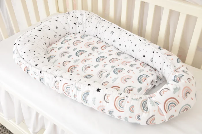 Ce Este un Babynest și Cum Îl Alegi pe Cel Mai Bun pentru Bebelușul Tău