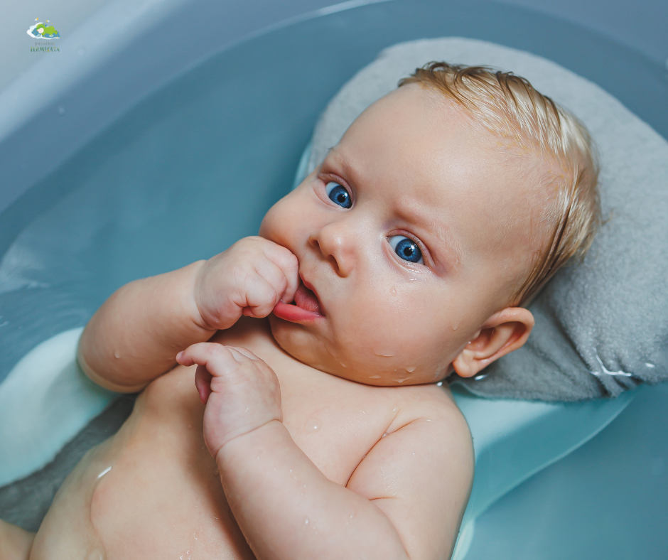 Pro sau contra baitei de seară pentru bebeluși: Ce ar trebui să știi înainte de a începe rutina