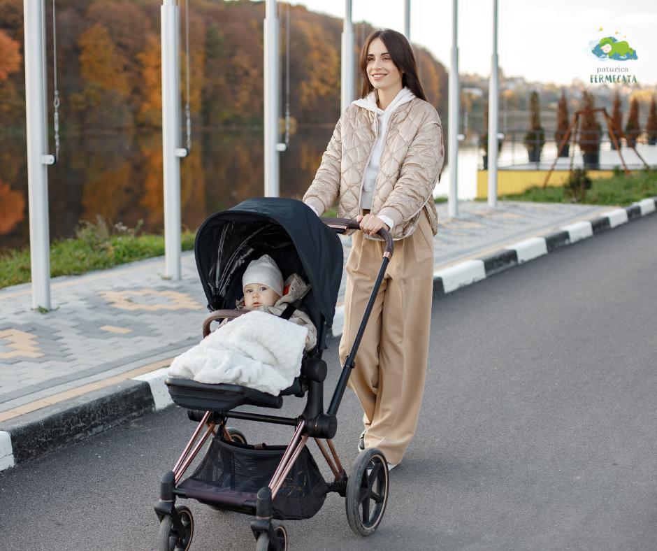 Plimbări de Primăvară cu Bebe: Ce Accesorii Sunt Indispensabile?