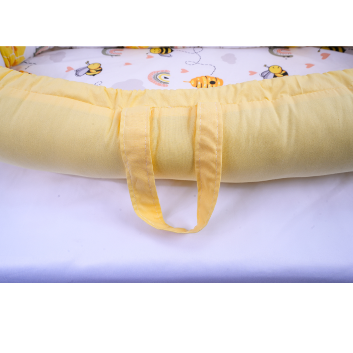Babynest 0-6 luni bumbac 100% model albinute si galben, prindere cu siret si maner [4]