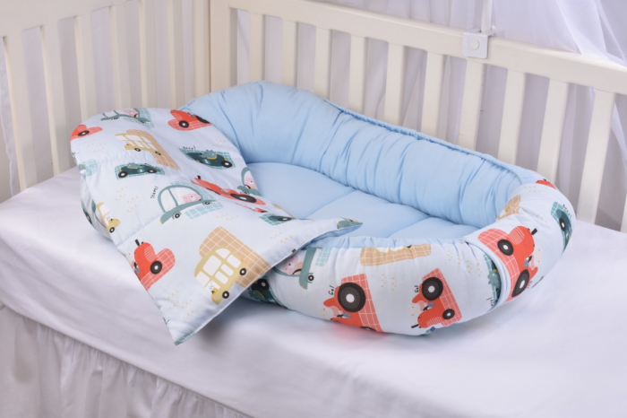 Set 3 piese babynest, paturica si pernuta model masinute Paturica Fermecata [6]