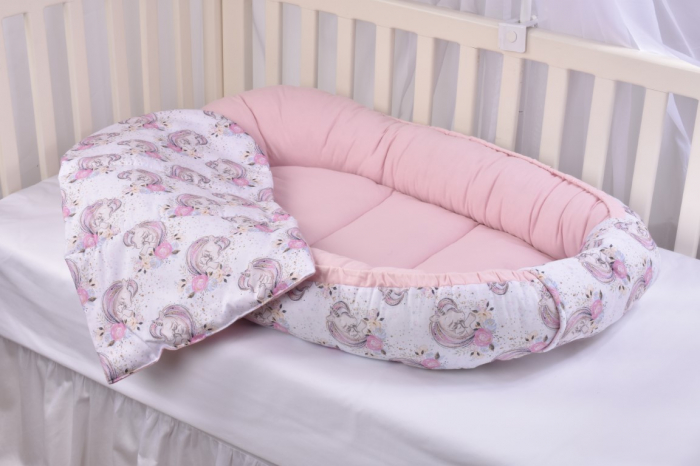 Babynest model unicorni si roz Paturica Fermecata [4]