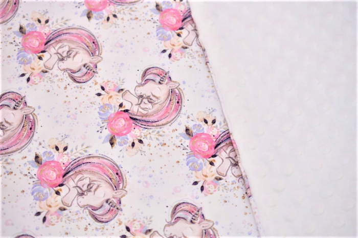 Set complet 7 piese model unicorni si plus minky alb/roz patut 120x60 cm [3]