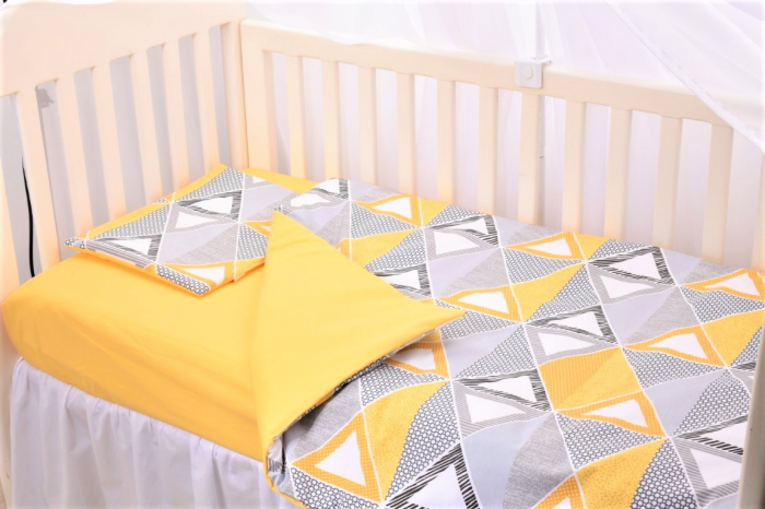 Set complet lenjerie 5 piese pentru patut incastrabil gradinita model forme geometrice si bumbac galben [2]