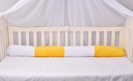 Aparatori Patut Bebe - Aparatori tip rulou minky alb/galben