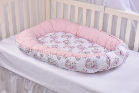 Babynest model unicorni si roz Paturica Fermecata [1]