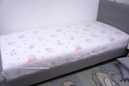 Seturi lenjerii pat casuta/junior - Cearsaf pat 90x200 cm Montessorri sau o persoana model iepurasi roz