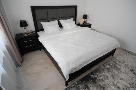 Lenjerie Pat 1 Persoana - King’s Bed - lenjerie de pat Damasc 100% bumbac, dungă de 1 cm personalizabila pe dimensiuni