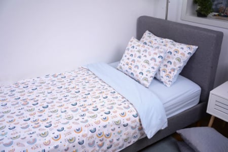Lenjerie Pat Baieti - Lenjerie 3 piese pat 90x200 cm Montessorri sau o persoana model curcubee colorate