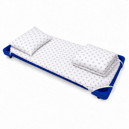Lenjerie Pat Stivuibil Gradinita - Lenjerie pat stivuibil grădiniță, 131x55x3 cm, 5 piese, set complet, bumbac 100%, confortabilă, multicolor, model Steluțe Gri