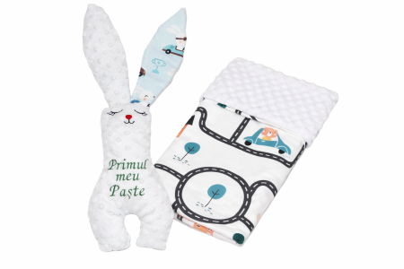 Cadouri - Pachet cadou Iepuras Paste si paturica model masinute in cursa si plus alb