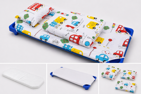 Lenjerie Pat Stivuibil Gradinita - Pachet Set lenjerie 5 piese model masinuțe patut stivuibil + saltea patut stivuibil + protectie impermeabila