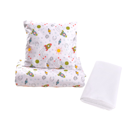 Lenjerie Pat Stivuibil Gradinita - Pachet Set lenjerie 5  piese patut stivuibil model rachete + protectie impermeabila - Paturica fermecata