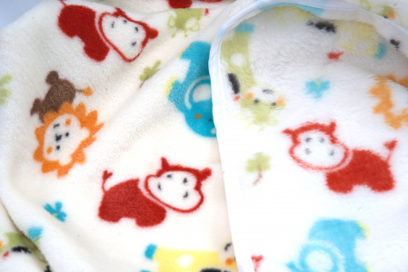 Paturica Bebe 90x70 cm – Model Animalute, Moale si Calduroasa, cu Doua Fete [3]
