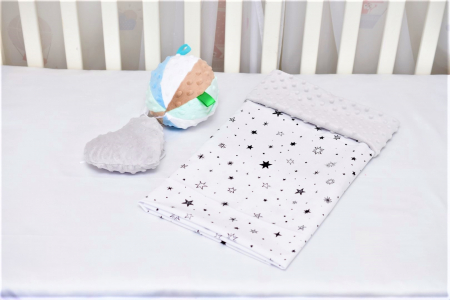 Paturica Pufoasa Bebe - Paturica model stelute si plus gri 80x100 cm